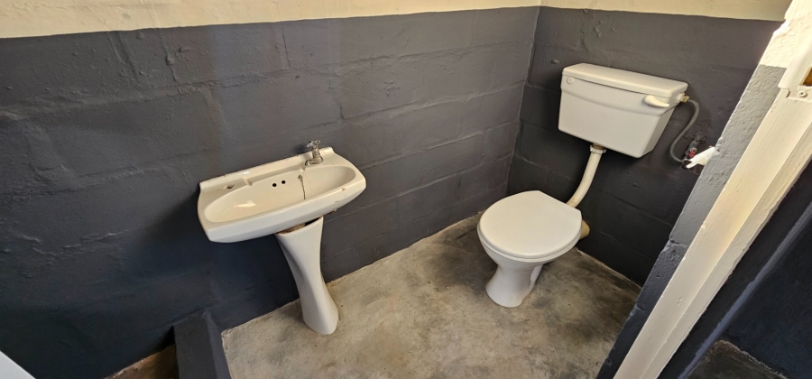 To Let 2 Bedroom Property for Rent in Theronville Western Cape